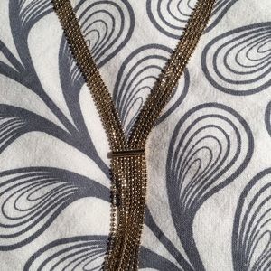 Gold “flapper” chain, 21”